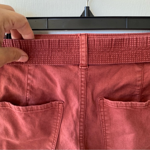 WHBM The Straight Crop Pant - Picture 6 of 13